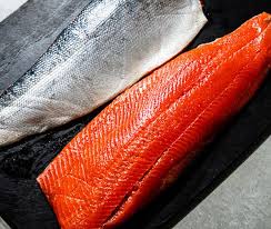 Wilde zalm Sockeye (Alaska)gewicht van de zijde is 600-800 gr  p.st. (DV)